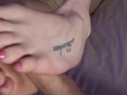 michelle moist and vicki peach give a sexy footjob 6/16