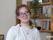 Naturmädchen Luna verwönt sich mit dem Zauberstabvibrator 11/16