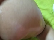 Cuando estoy sola en casa siempre llamo a mi amigo para coger, me encanta sacarle la leche. 1/16