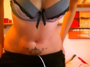 Grandioso orgasmo anale per questa grande zoccola italiana che si apre il culo 3/16