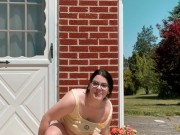 Power pissing outside on a sunny day 12/16