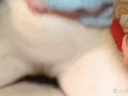 Japanese amateur girl RISA uses toys, then has sex with them. 10/16