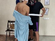 Alice brings a pizza delivery man home, undresses, sucks his cock and jerks off 5/16