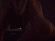 шлюха любит сосать стоя на коленях перед своим господином 6/16