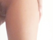 Susie Jackson nous fais un superbe essayage, une robe rouge sexy et un string et biensure du nue 6/16