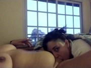 Hago correrse a mi novia con la boca hasta que me pide  12/16