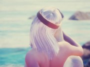 Кошка FURRY сесбиянит с египетской жрицей Клеопатрой на диком пляже 14/16