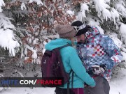 Après-ski sexy in the chalet 2/16