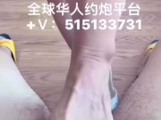穿着漂亮的裙子做爱 4/16
