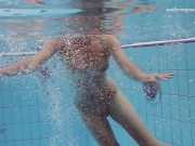 Undressing and nude body showing teenie in the pool 6/16