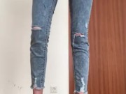 couldnt hold it anymore and piss down my legs 9/16