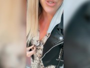 Laure Raccuzo - Je vide les couilles du mec de ma copine dans le parking du centre commercial ! 1/16