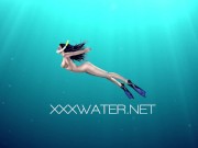 Swimming pool erotics with Sophie Murena 1/16