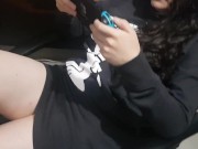 Se excita mientras juega