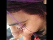 Vesuvia adore me sucer, elle se met même à genoux pour ça. 9/16