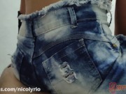 Gostosa de short jeans levou gozada dentro da buceta apertada 8/16