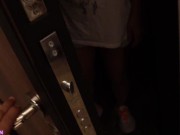 Kapıda kalan komşumun karısını çatır çutur siktim (komşuluk ölmedi) 1/16