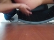 Gime duro en la oficina 6/16