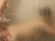 Une salope française défoncée sous la douche - amateur français salle de bain MessalineX porn France 12/16