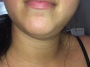 Amiga de mi novia me confieza que quiere mamar mi verga y beber mi semen y yo la complasco 15/16