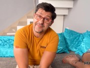 HUNT4K Smart guy uses cash to resolve conflict and fucks friends G 2/16