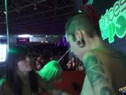 Dos goticas follando en vivo 11/16