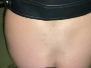 Я Насадил На Член Игривую Незнакомку С Огромным Задом В Черных Лосинах В Подъезде И Кончил Ей В Рот 14/16