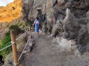 'Mi esci le minne?!' Bocchino sulla scogliera al mare 1/16