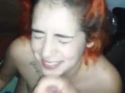 Me saca toda la leche para limpiarse el maquillaje