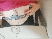 【人妻チャットオナニー】最後は触ってないのに画面越しで舐められていっちゃう敏感な奥さん。【ブログ見てね♪】 4/16