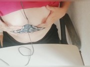 【人妻チャットオナニー】最後は触ってないのに画面越しで舐められていっちゃう敏感な奥さん。【ブログ見てね♪】 6/16