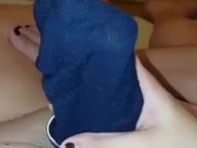 Padrona Sega Il Suo Schiavo Con un Calzino Blu e poi lo indossa! (Onlyfans: Mistress Darkshine) 3/16