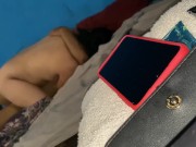 Me masturba debajo de las sábanas  14/16