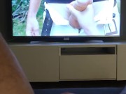 Mi sorprende a masturbarmi e mi da una mano 3/16