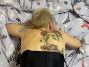 Развратная милфа приняла молодой член во все дырки. Стонала и текла как сучка. 7/16