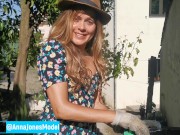 Your Milf Gardner 10/16