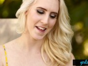 GIRLSWAY Ashley Adams' Blindfolded Squirting Challenge With Ice Cubes 1/16