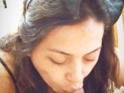 Animadora de fiestas  no aguanta más y me mama la verga en privado después de su show  8/16