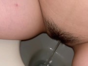 友達の家のトイレでおしっこ撮影 8/16