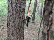 Красивая цыпочка попалась в лесу 2/16