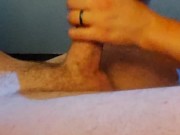 Ma brune soumise se prend une ejac dans la bouche  3/16