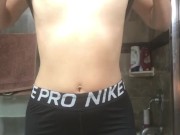 الينا أنجل العراقية راجعة من الجم و تعرض جسمها و كسها و طيزها/Iraqi slut naked after gym training 1/16