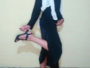 Busty chechen girl in hijab gets fun and bursts a balloons with high heels 10/16