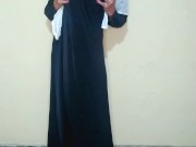 Busty chechen girl in hijab gets fun and bursts a balloons with high heels