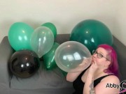 Deutsche Gothic BBW mit Luftballons - Looner Fetish, Blow to Pop, non pop... Trailer Teaser 10/16