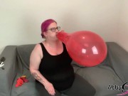 Deutsche Gothic BBW mit Luftballons - Looner Fetish, Blow to Pop, non pop... Trailer Teaser 4/16