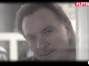 BUMSBUERO - Hot Secretary Scarlett Scott Sucks Big Dick Of Her Boss - LETSDOEIT 2/16