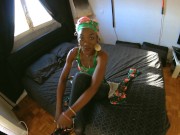 J'AI RAMENÉ CHEZ MOI UNE AUTOSTOPPEUSE TOURISTE AU HASARD DANS LA RUE POUR LA BAISER 5/16