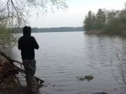 Mit Steifem Wurm fängt man besser - Outdoor Blowjob Schlucken Rothaarig 3/16