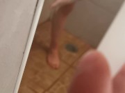  BAÑANDOSE y termina dandome una mamada 3/16